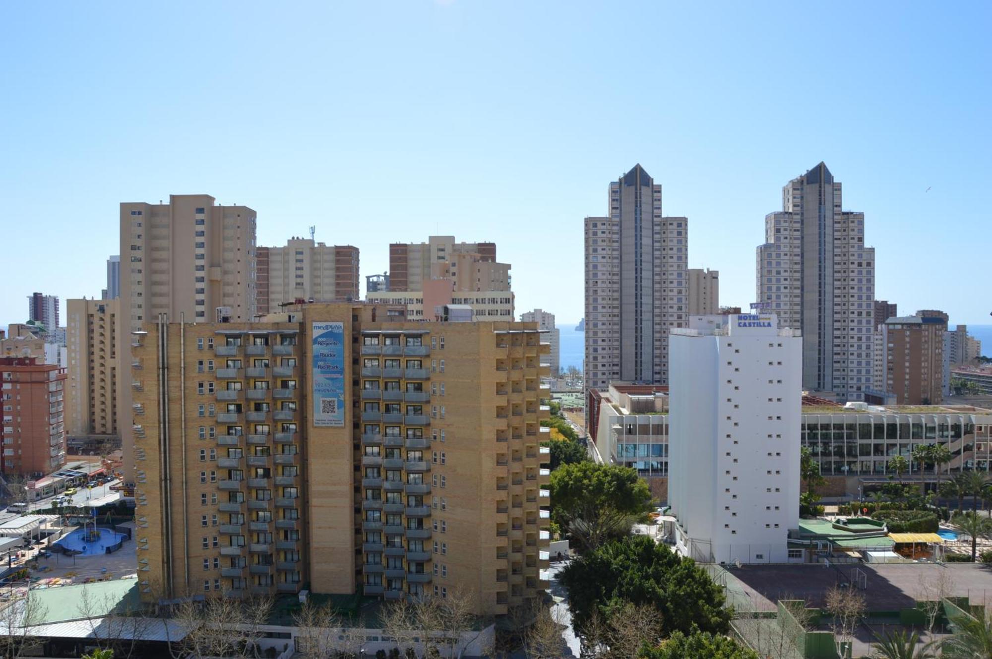 D'Oboe Marlovi Apt With Pool Benidorm Luaran gambar